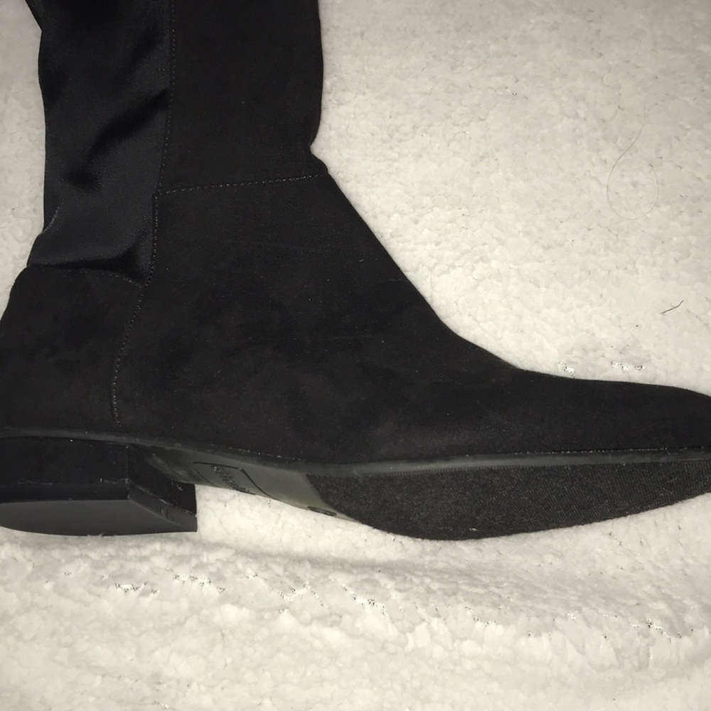 Boots - Picture 2 of 4